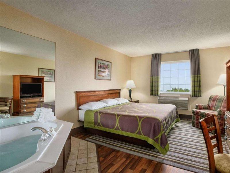 Super 8 By Wyndham Grayville Ngoại thất bức ảnh